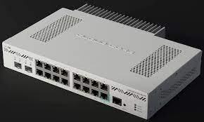 MikroTik CSS610-8P-2S+IN upravljiv PoE svič 8x GbE RJ45 802.3af/at PoE (140W) + 2x 10GbE (SFP+), MAC filter, VLANs, bandwidth limit, mirroring, web managed, access control, port security & isolation, -20°÷60°C, SwitchOS