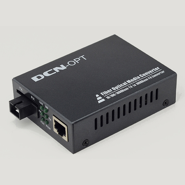 DCN Gigabit Ethernet 10/100/1000Mb/s Fiber WDM TX=1310nm single-mode konverter dometa do 40km preko 1 fiber vlakna, Jumbo Frame 10K, LFP funkcija, 802.3u/802.3ab, SC konektori (DCN-OPT-MC-3202S40 / 3200S40A)